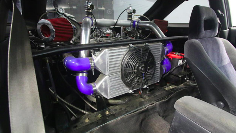 Illustration for article titled This Mid-Engine 8.2-Liter V8 1999 Acura Integra Sleeper Is Almost Undrivable